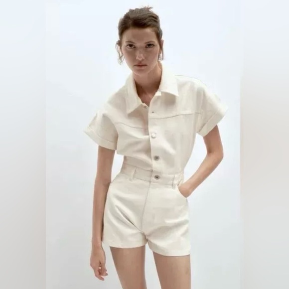 Zara Short Denim Romper Lapel Collar Pockets Shiny Jean Short Sleeve Bloggers SM - Picture 2 of 5